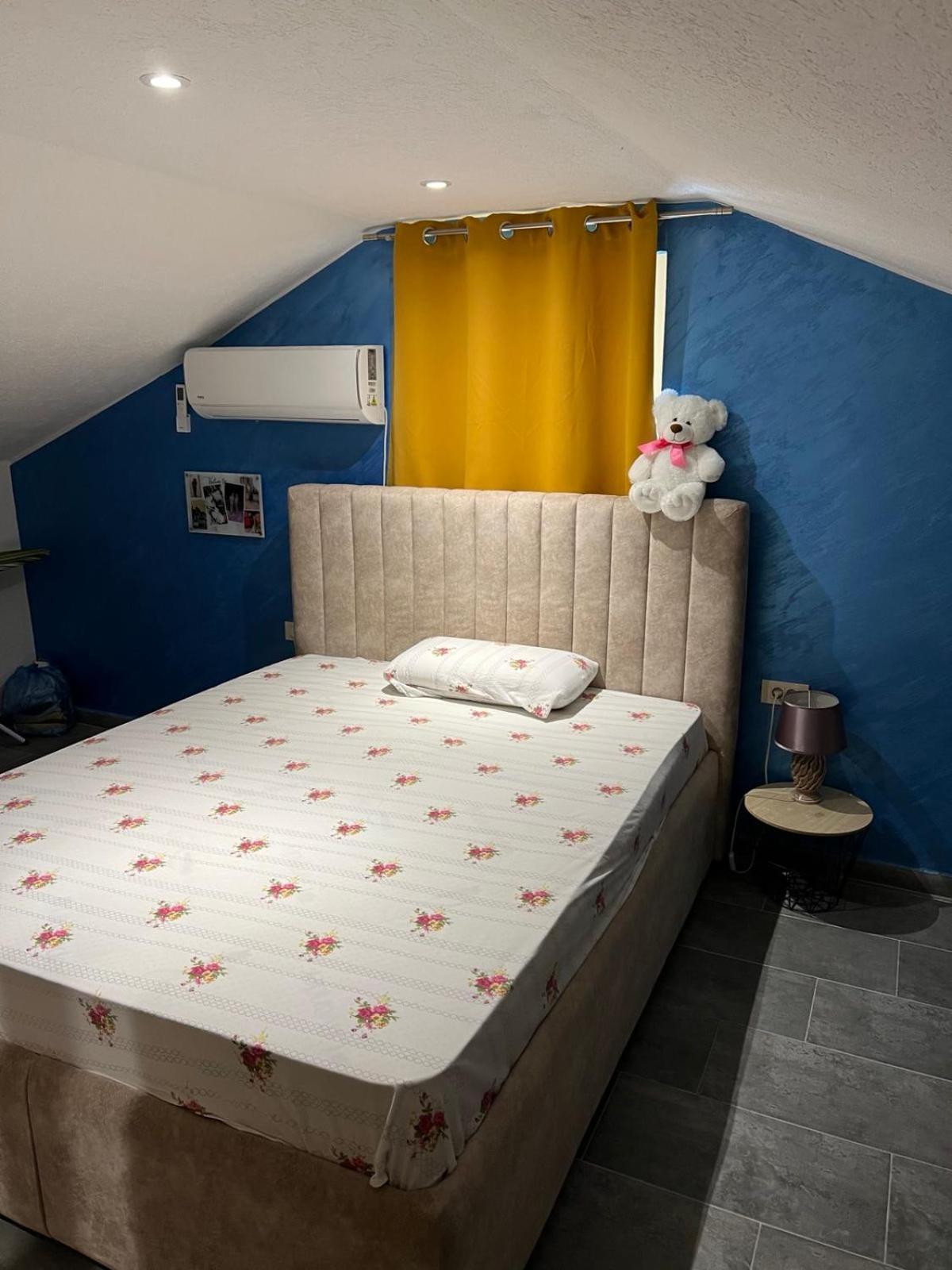 Studios Merdovic Budua Camera foto